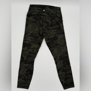 Lululemon Green Camouflage Capri leggings